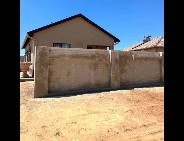 3 BEDROOM HOUSE FOR SALE IN WINDMILL PARK